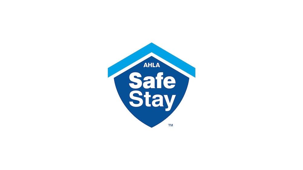 Microtel Inn & Suites Тома Экстерьер фото